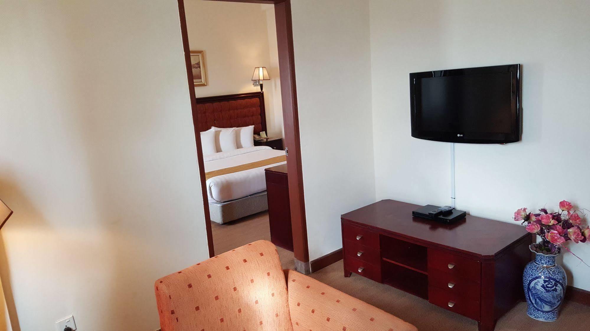 Harbourbay Amir Hotel Batam Exterior photo